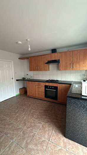 4 Bedroom Terraced House To Rent In Bridge Road, London, E6