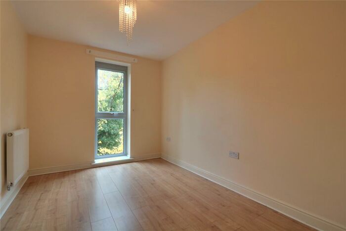 1 Bedroom Apartment To Rent In Calloway House, Coombe Way, Farnborough, Hampshire, GU14
