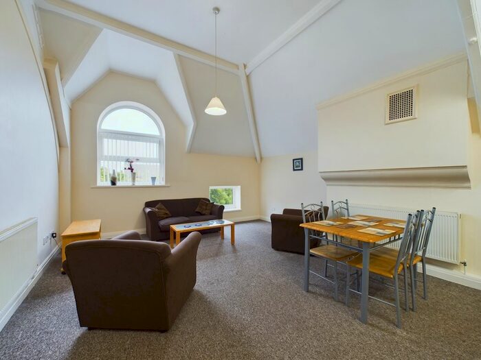 2 Bedroom Flat To Rent In Rosedale Mansions, Boulevard, HU3