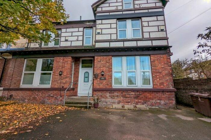 3 Bedroom Flat To Rent In Kinross Road, Liverpool, L22