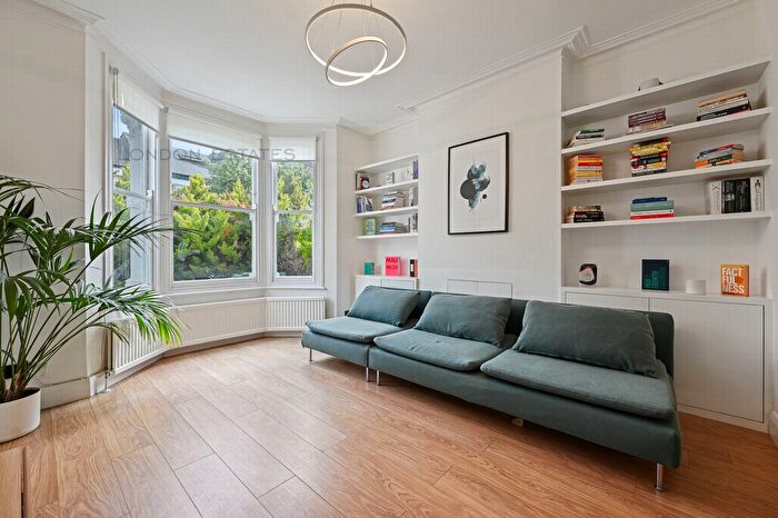 2 Bedroom Flat To Rent In Delaford Street, Fulham, SW6