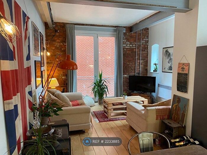 2 Bedroom Flat To Rent In Junction Works, Manchester, M1