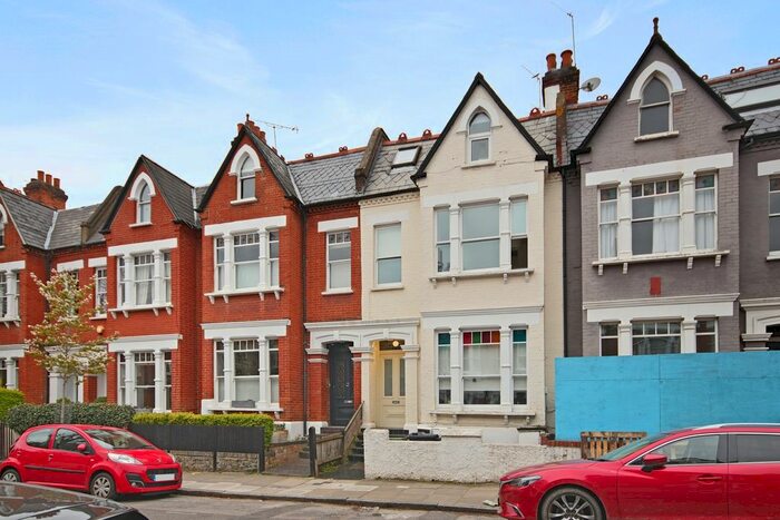 2 Bedroom Flat To Rent In Gladsmuir Road, Whitehall Park, N19