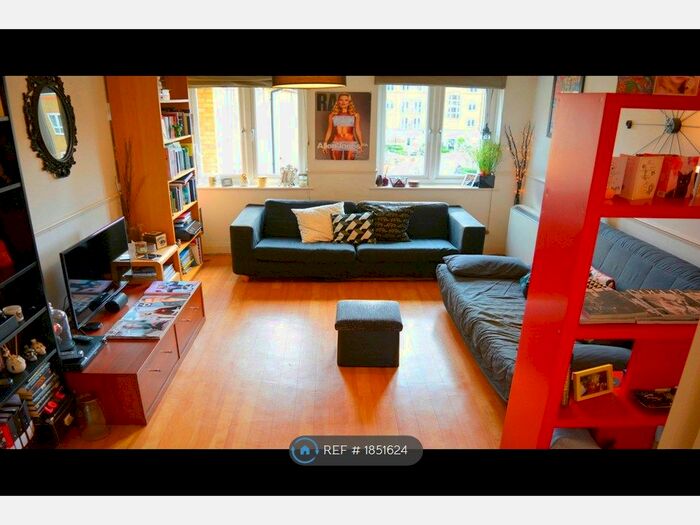 2 Bedroom Flat To Rent In Fuller Close, London, E2