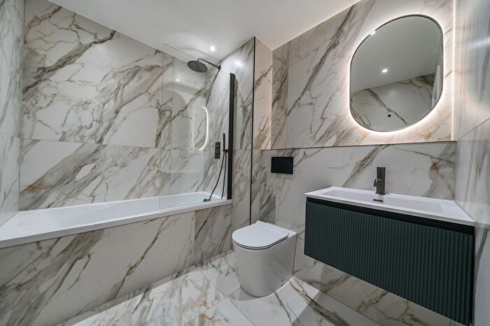 1 Bedroom Flat To Rent In Hutchins Close, Kent, BR8