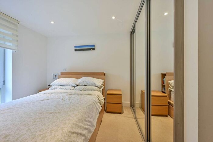 1 Bedroom Flat For Sale In Hartfield Road, Wimbledon, London, SW19