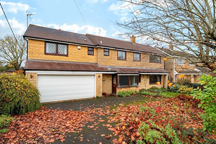 4 Bedroom Detached House For Sale In Bourne House, Brize Norton, OX18