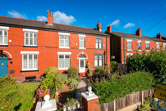 2 Bedroom Terraced House For Sale In Stockport Road, Stockport, SK3