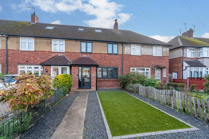 3 Bedroom Terraced House For Sale In Elgin Avenue, Ashford, TW15