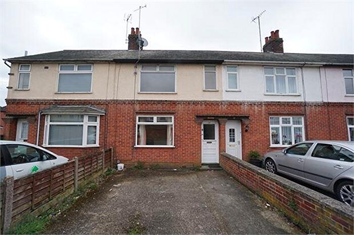 2 Bedroom Terraced House To Rent In Serpentine Walk, Colchester, CO1