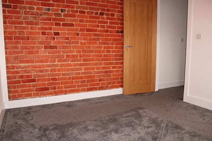 2 Bedroom End Of Terrace House To Rent In Methuen Street, Southampton, SO14