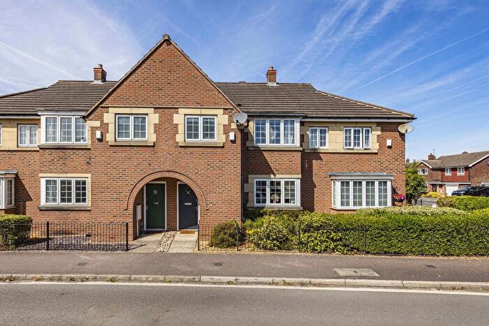 3 Bedroom Town House For Sale In Edison Way, Arnold, NG5