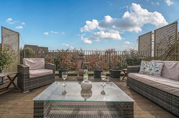 5 Bedroom Detached House For Sale In Langham Place, Wincanton, BA9