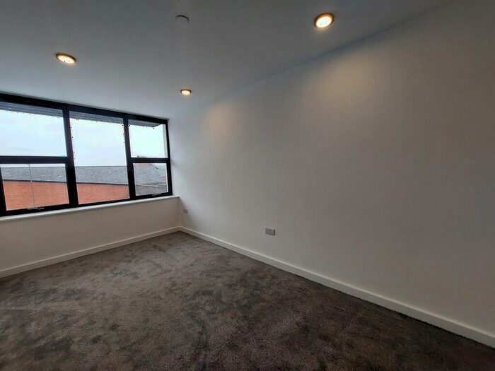 1 Bedroom Apartment To Rent In Burlington Square, Burlington Street, Chesterfield, S40