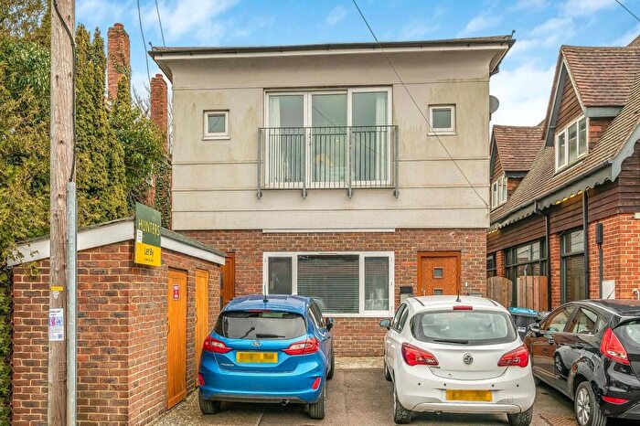 2 Bedroom Apartment For Sale In Burgess Hill, West Sussex, RH15