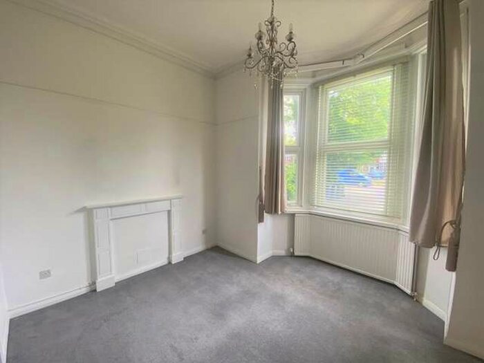 1 Bedroom Flat To Rent In Coombe Lane, Raynes Park, London, SW20
