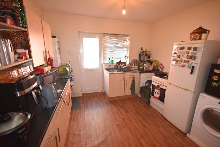 Flat To Rent In Broadlands Road, Southampton, City Of Southampton, SO17