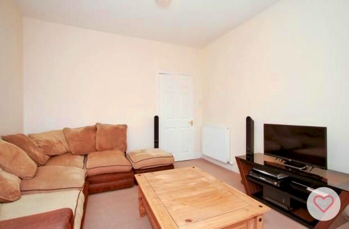 1 Bedroom Flat To Rent In Esslemont Avenue, Aberdeen, AB25