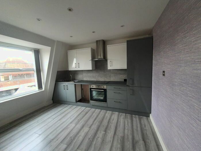 1 Bedroom Flat To Rent In St. Johns Street, Colchester, CO2