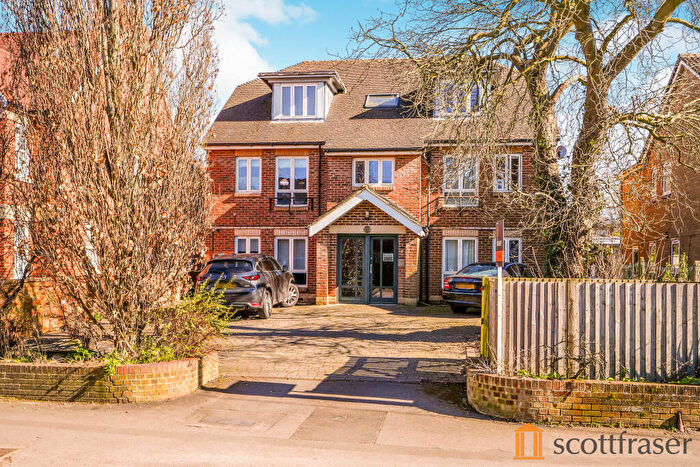 2 Bedroom Apartment To Rent In Osler Road, Headington, OX3