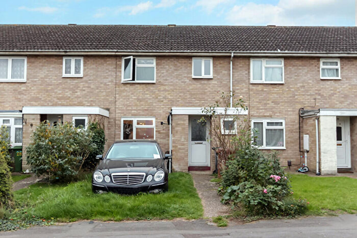 3 Bedroom Terraced House For Sale In Hill Street, Wellingborough, NN8