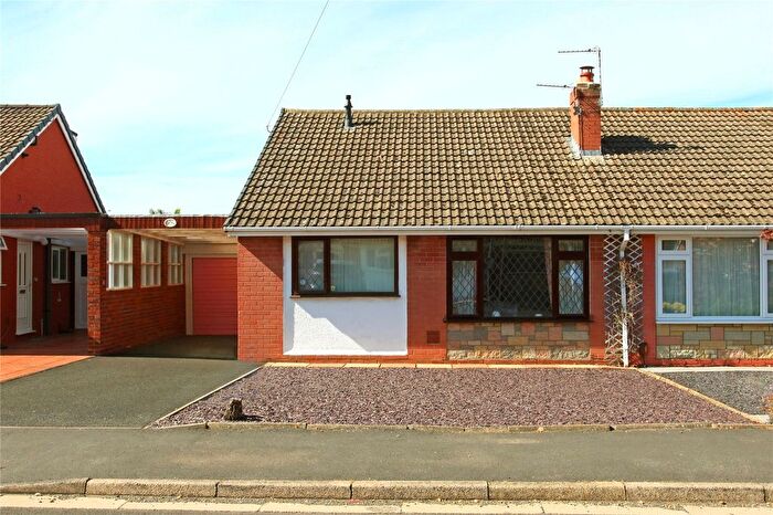 2 Bedroom Bungalow For Sale In Fieldhouse Drive, Muxton, Telford, Shropshire, TF2