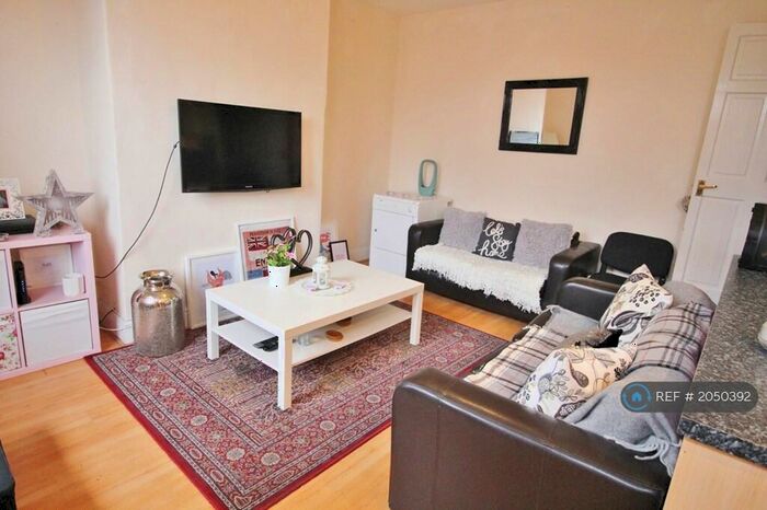 4 Bedroom Terraced House To Rent In Haddon Avenue, Leeds, LS4