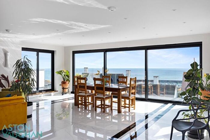 6 Bedroom Detached House For Sale In Roedean Road, Brighton, BN2