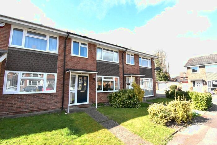 3 Bedroom Terraced House To Rent In Maple Close, Maidenhead, Berkshire, SL6