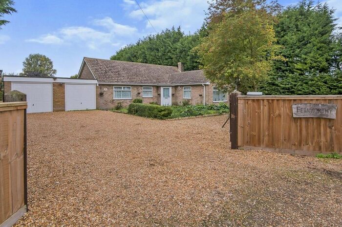 3 Bedroom Detached Bungalow For Sale In High Side, Parson Drove, Wisbech, PE13