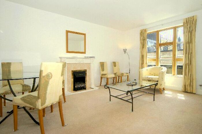 3 Bedroom Flat To Rent In Redan Place, London, W2