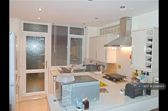 1 Bedroom Flat To Rent In Exeter, Exeter, EX4