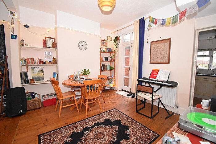 2 Bedroom Terraced House For Sale In Cotfield Street, Haven Banks, Exeter, EX2
