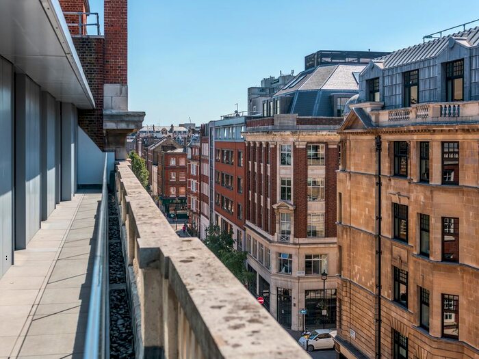 3 Bedroom Flat For Sale In Bolsover Street, Fitzrovia, W1W
