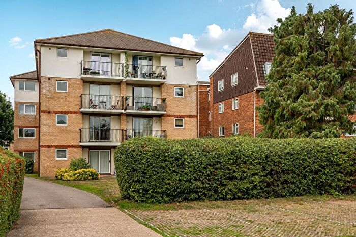 2 Bedroom Flat For Sale In Albemarle Road, Centenary Court, BR3