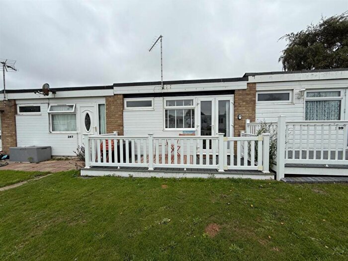 2 Bedroom Chalet For Sale In Beach Road, Hemsby, NR29