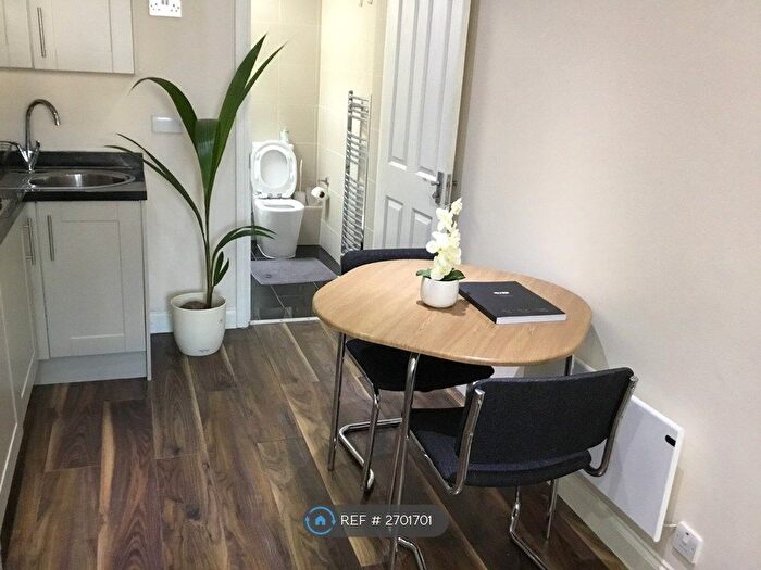 Studio To Rent In Lewis Road, Mitcham, CR4