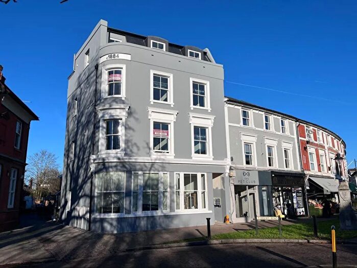2 Bedroom Flat To Rent In Flat - Danuta House, Hampton Court Village, East Molesey, KT8