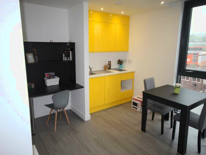 1 Bedroom House To Rent In Priestely Street, S2