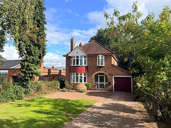 3 Bedroom Detached House For Sale In Station Road, Mickleover, DE3