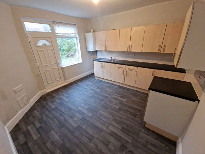 2 Bedroom Flat To Rent In Highcliffe Gardens, Gateshead, NE8