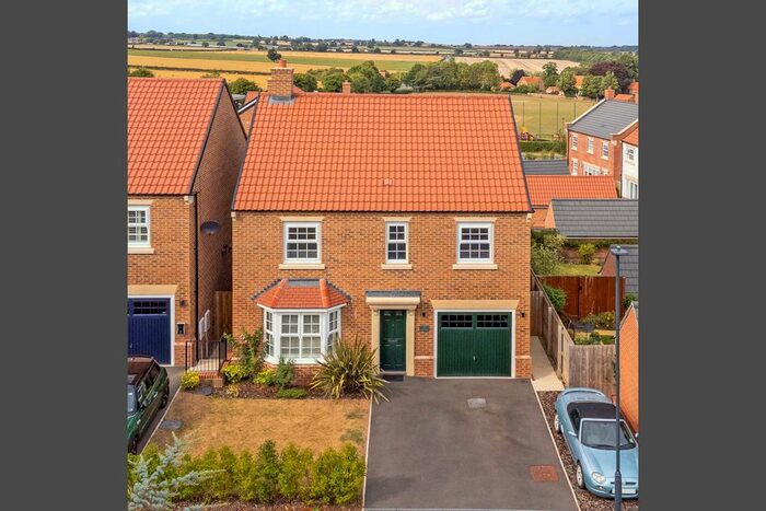 3 Bedroom Detached House For Sale In Paddock Way, Green Hammerton, York, YO26