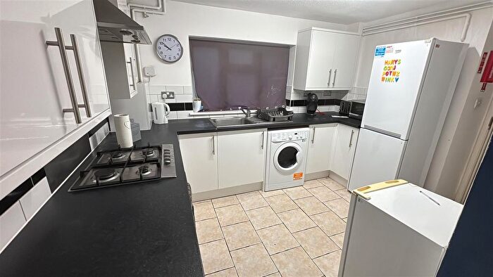 1 Bedroom End Of Terrace House To Rent In Tennyson Avenue, Canterbury, CT1