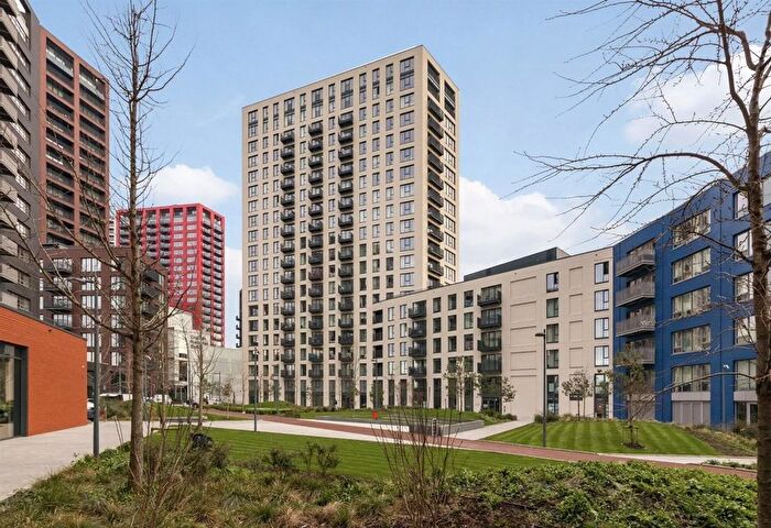 1 Bedroom Flat To Rent In Botanic Square, Leamouth, E14