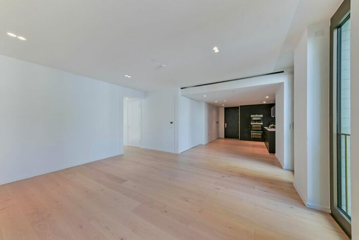 2 Bedroom Flat To Rent In Levette Building, Barts Square, EC1A