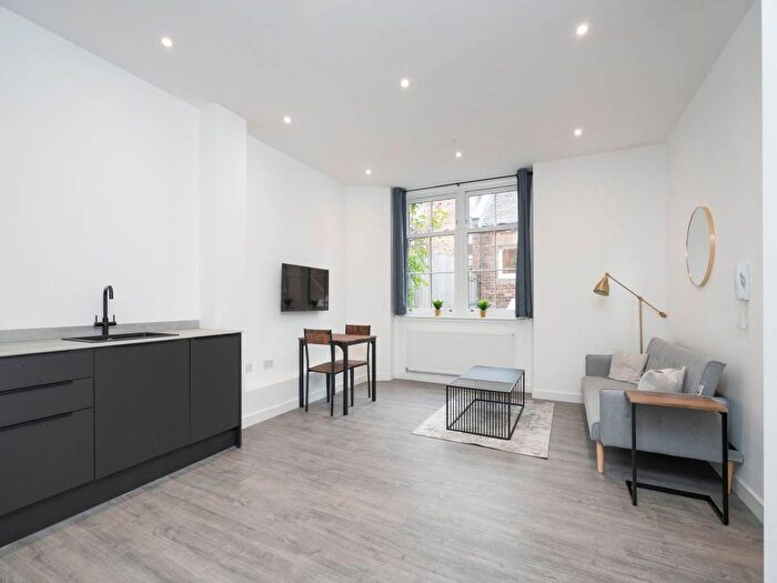 1 Bedroom Flat To Rent In Balcarres Street, Morningside, Edinburgh, EH10
