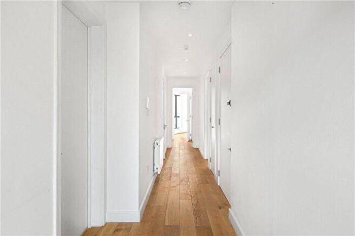 2 Bedroom Apartment For Sale In Vision House, Peerless Street, London, EC1V