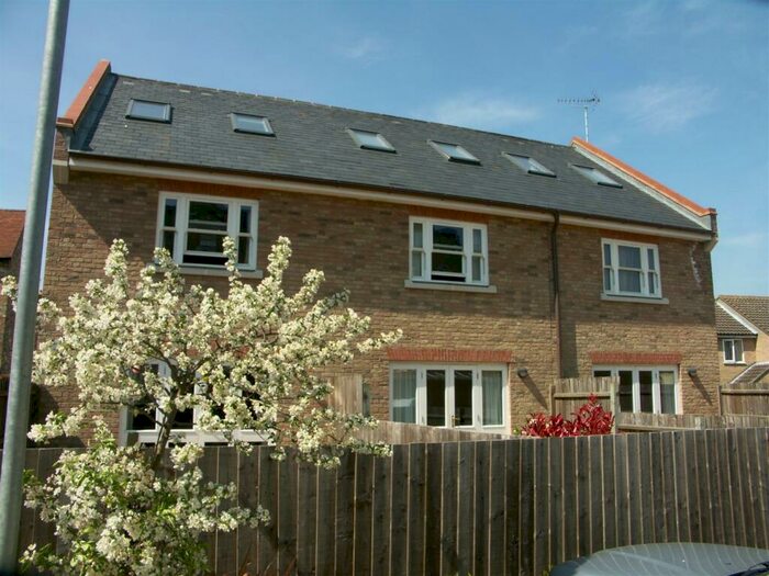 3 Bedroom House To Rent In Cedar Court, Victoria Street, Ely, CB6
