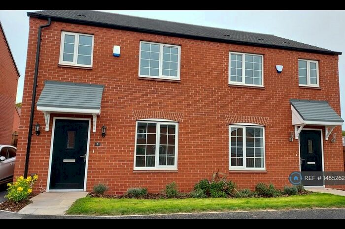 3 Bedroom Semi-Detached House To Rent In Fowler Road, Nottingham, NG12