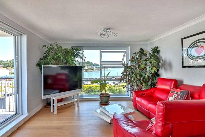 2 Bedroom Flat For Sale In Salterns Way, Lilliput, Poole, Dorset, BH14